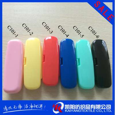 2016 hot selling beautiful plastic eyeglasses case